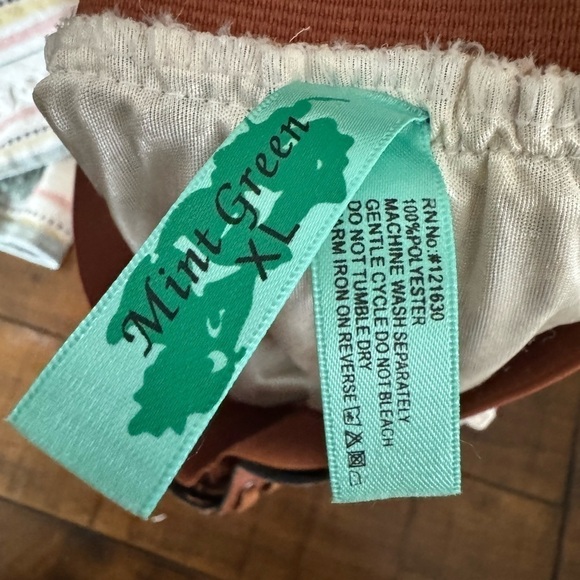 Girls belted layered  skirt - Picture 4 of 4